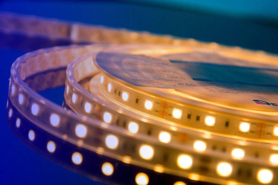 Светодиодная влагозащищенная лента DesignLed 14,4W/m 60LED/m 5050SMD теплый белый 5M 000519