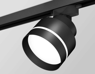 Комплект трекового светильника Ambrella light Track System XT (A2526, A2106, C8102, N8462) XT8102025