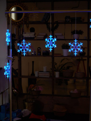 Светодиодная гирлянда Uniel занавес Снежинки-1 220V синий ULD-E1503-072/DTA Blue IP20 Snowflakes-3 UL-00007336